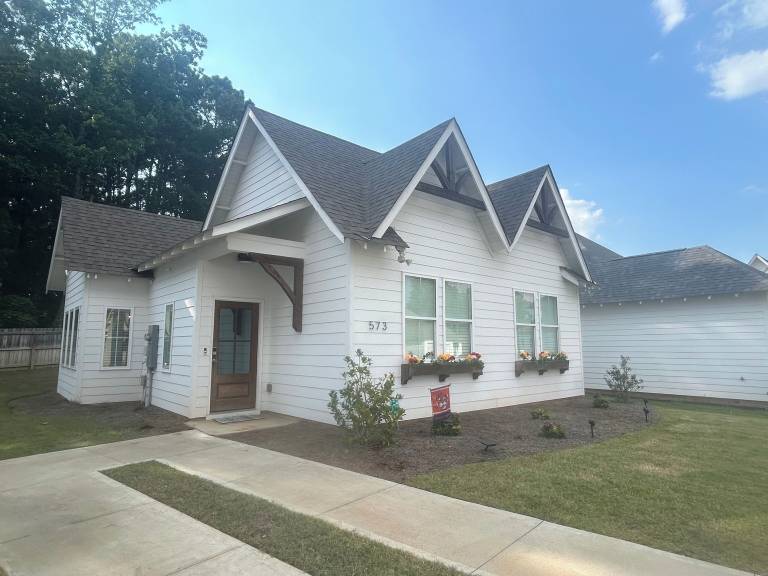 House Auburn