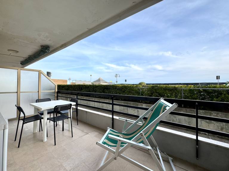 Apartment with terrace | Close to the beach | Pet-friendly — photo 2