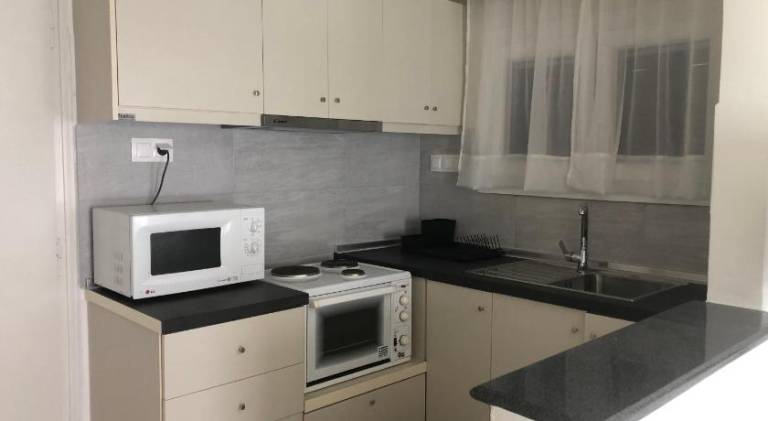 Apartment with garden & terrace — photo 3