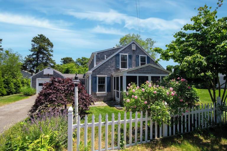 House Northwest Harwich