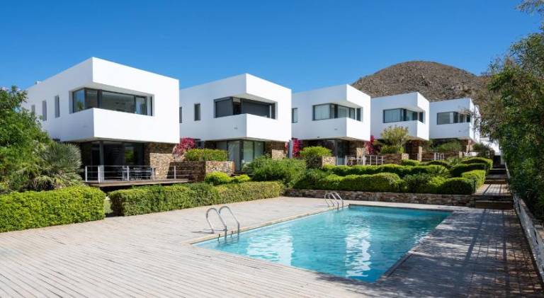 House with pool in Nijar
