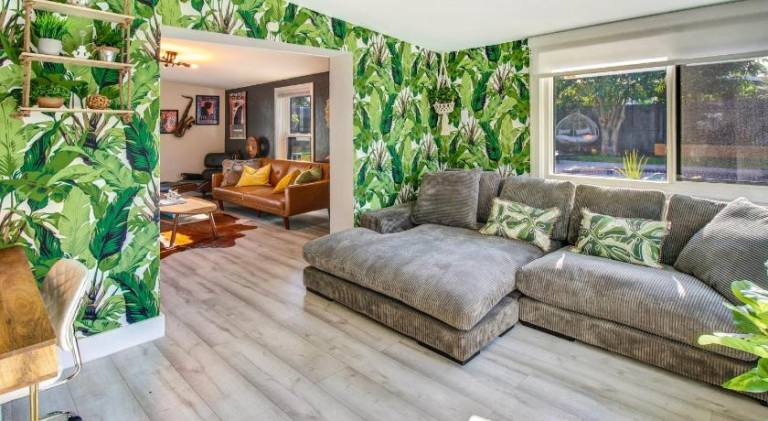 Big villa with pool | Pets are welcome — photo 2