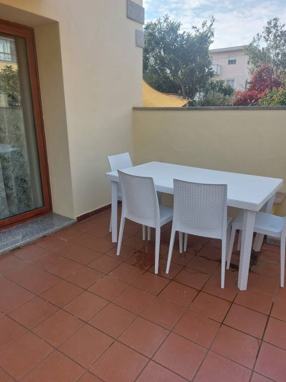 Holiday apartment with garden & terrace — photo 3