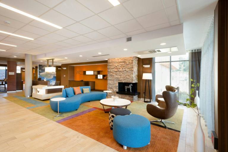 Fairfield by Marriott Inn & Suites Decorah — photo 2