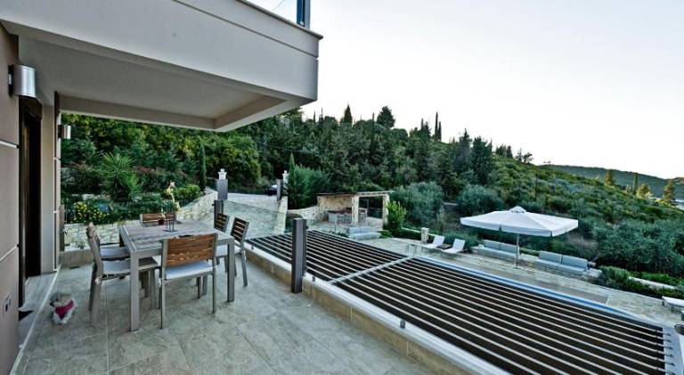 Villa with grill, private pool & patio — photo 3