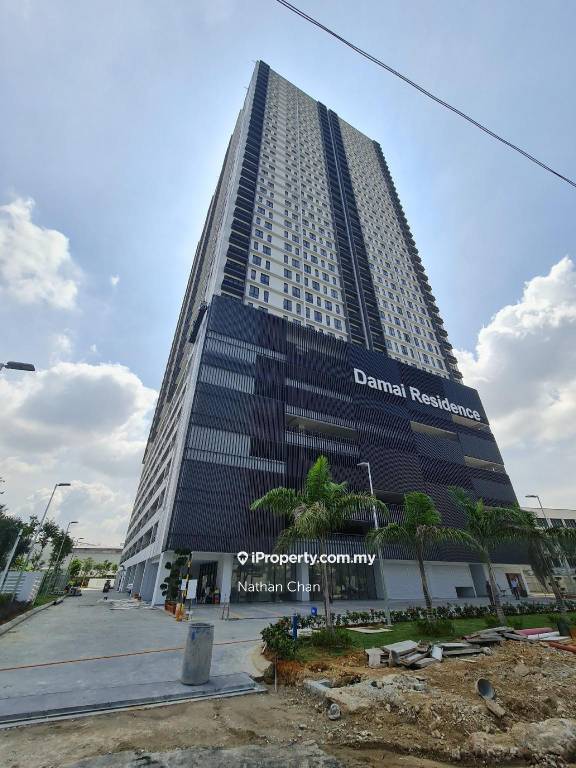 Rental apartment with pool in Kuala Lumpur