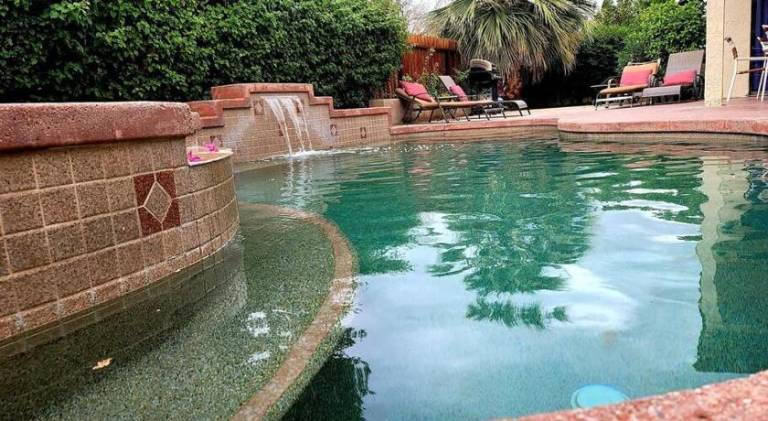 Vacation home with hot tub & pool | Pets are welcome in Indio, CA