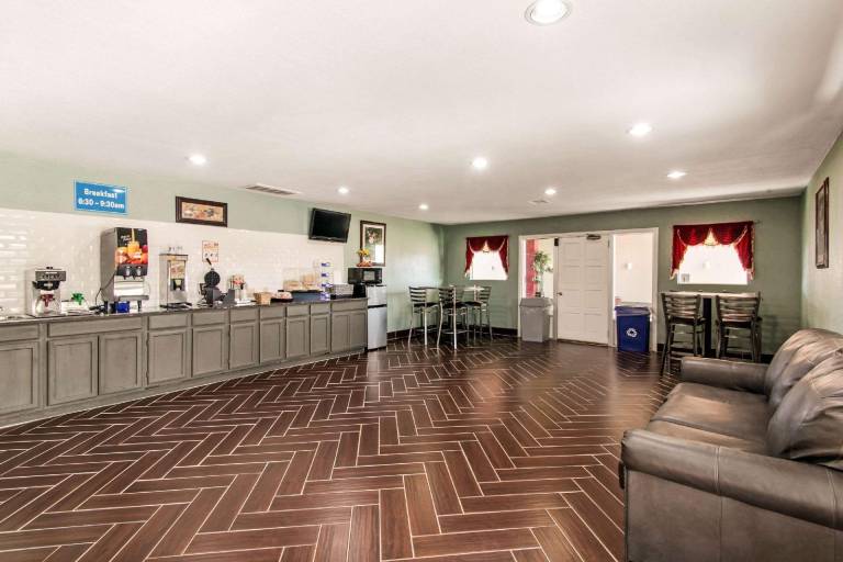 Rodeway Inn Pauls Valley — photo 4