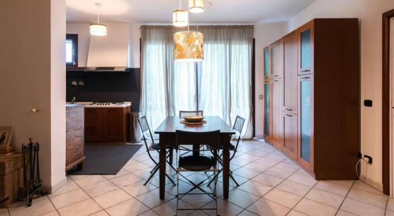 Apartment with garden, hot tub & patio | Suitable for remote work | Pet-friendly — photo 3