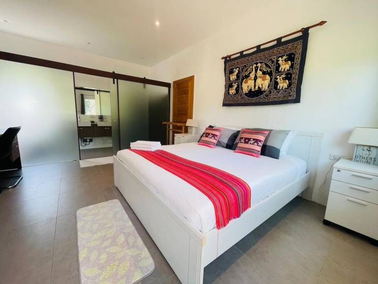 House with terrace & yard in Ko Chang