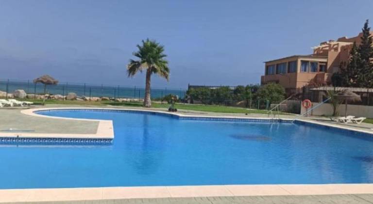 Holiday apartment with private pool, garden & terrace | Next to the beach | Pet-friendly — photo 4