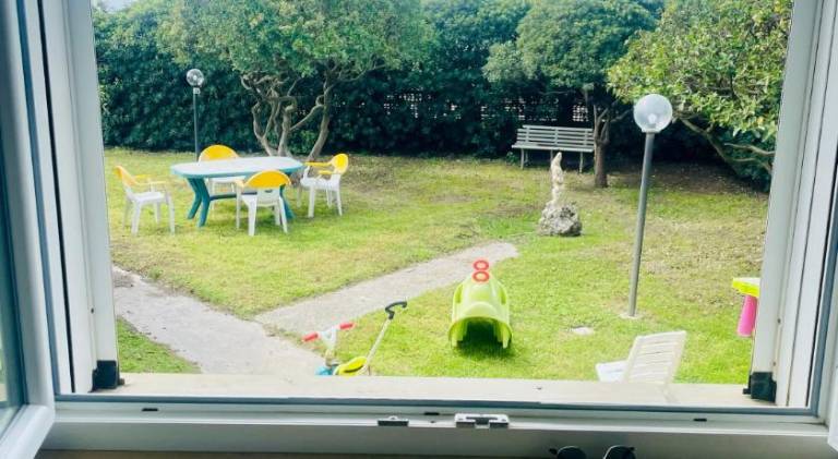 Apartment with yard & barbeque — photo 4
