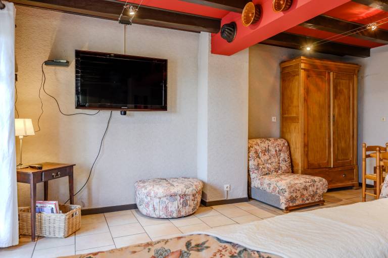 Holiday Home 'Sur La Route Du Vin' with Balconies and Wi-Fi — photo 3