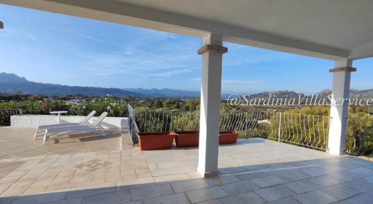 Villa with barbeque, yard & private pool — photo 4