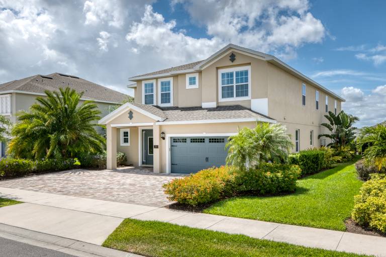 Child-friendly nice vacation home with private pool & hot tub | Pets allowed — photo 2