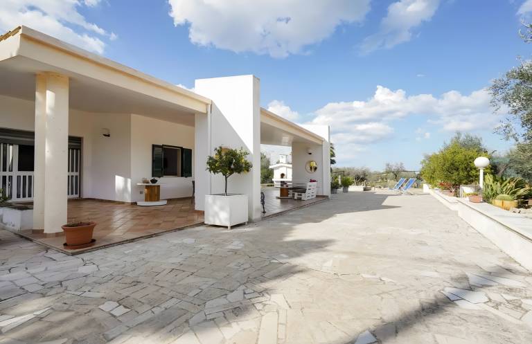 Villa Torre Santa Sabina