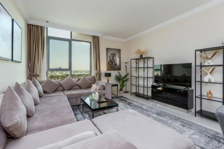 Fully equipped nice vacation home with sauna & pool | Pets allowed in Dubai