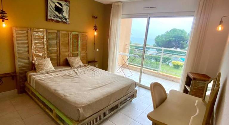 Rental apartment with pool & jacuzzi — photo 2