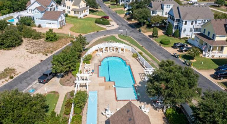 Vacation home with hot tub & pool | Pet-friendly in Outer Banks, NC