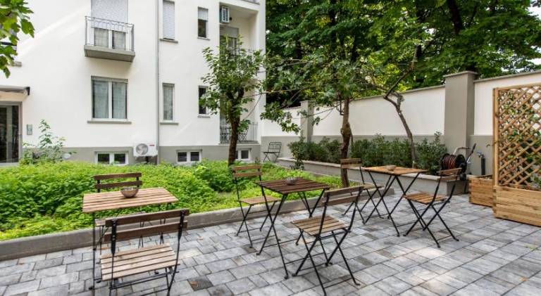 Apartment with garden — photo 3