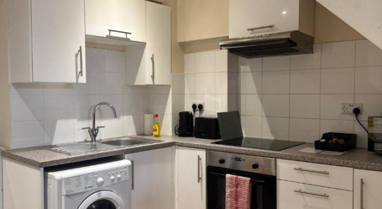 Eastbourne Beachfront Apartments — photo 5