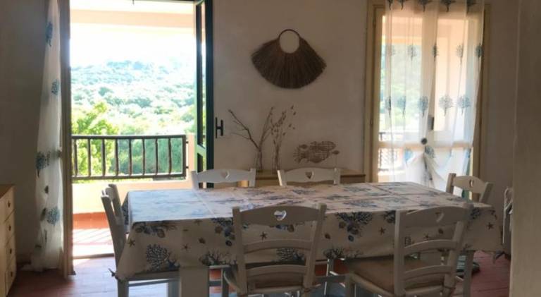 Apartment with pool & garden — photo 4