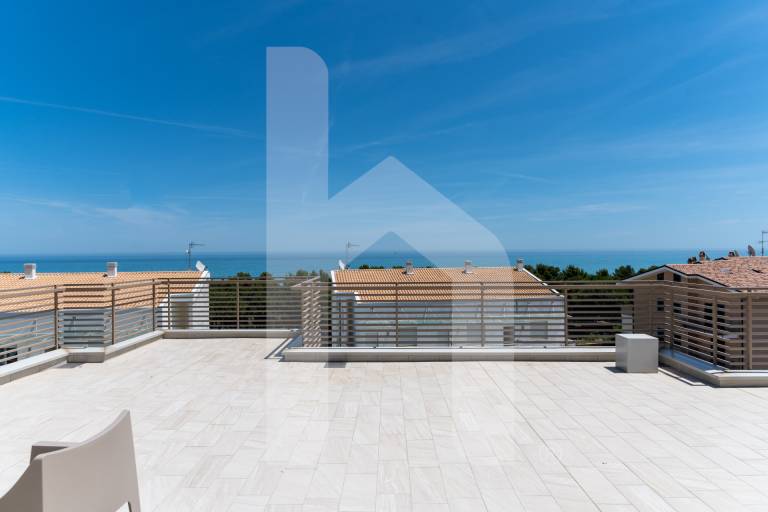Beautiful rental apartment with pool | Beach view | Beach nearby | Pets are welcome — photo 3