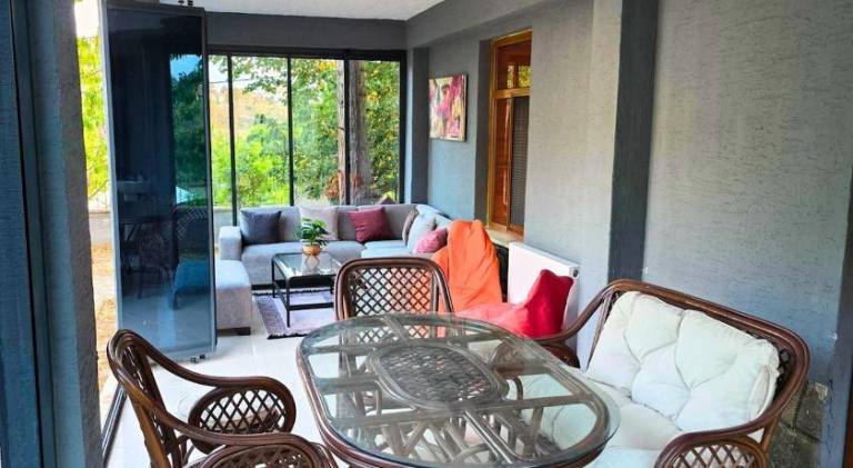Chalet with grill, garden & terrace — photo 4