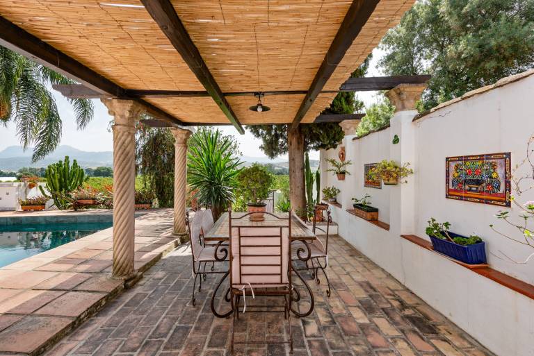 Charming vacation home with garden, private pool & barbecue | Garden view | Good for workation | Pet-friendly — photo 4