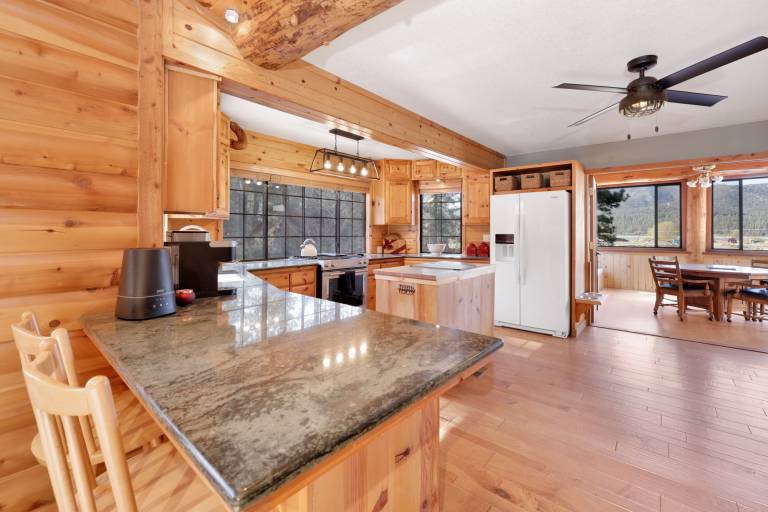 Cabin with barbecue | Mountain view — photo 5