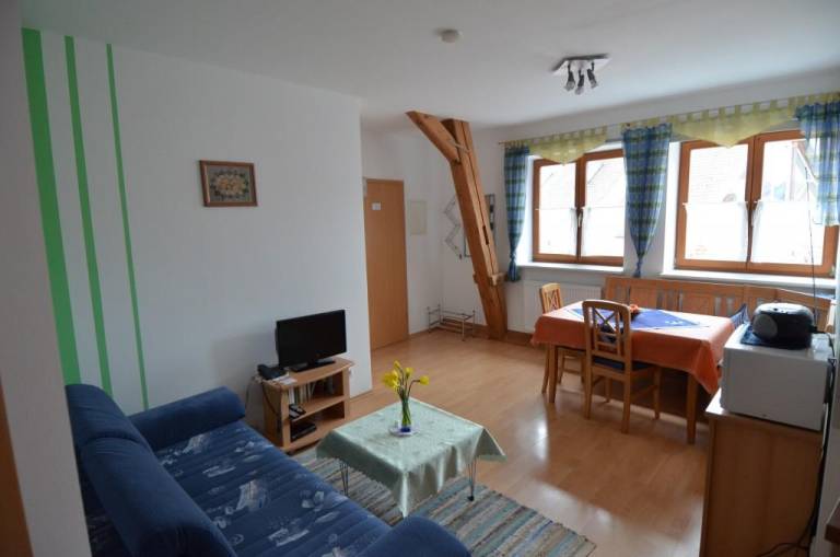 Rental apartment with barbecue, garden & terrace — photo 4