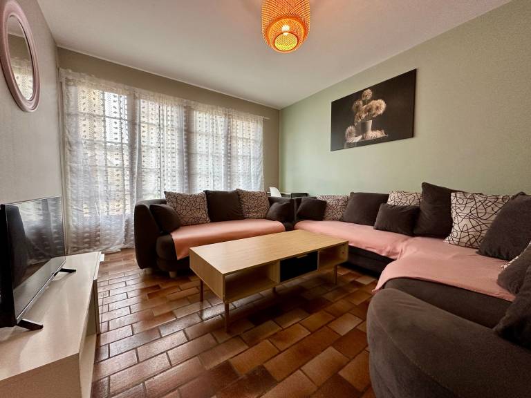 Beautiful cottage with barbeque & garden | Pets are welcome — photo 2