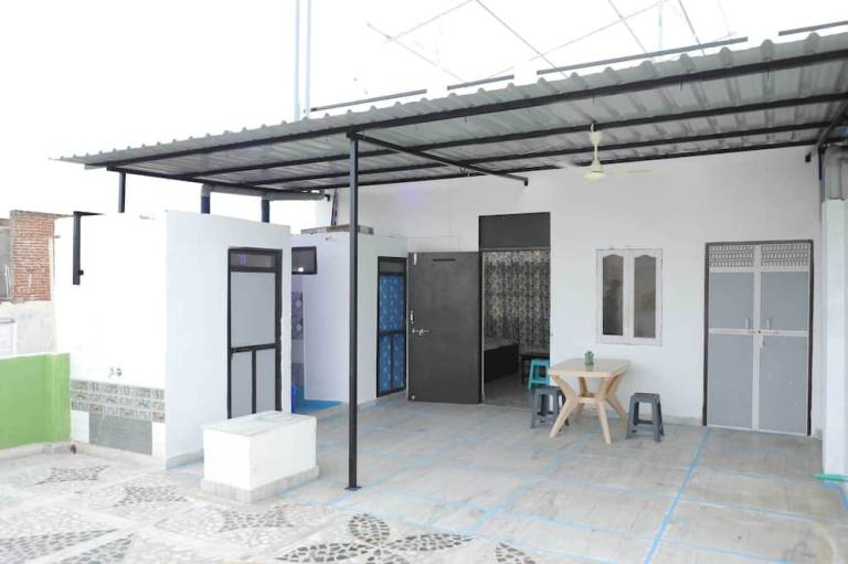 Tara Home Stay
