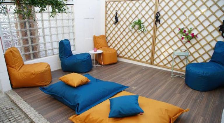 Rental apartment with patio, garden & grill — photo 4