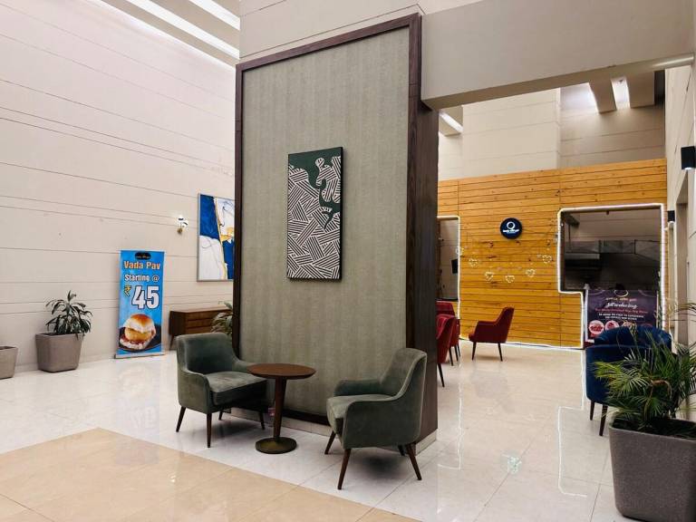 Rental apartment with garden | Suitable for remote work in Greater Noida