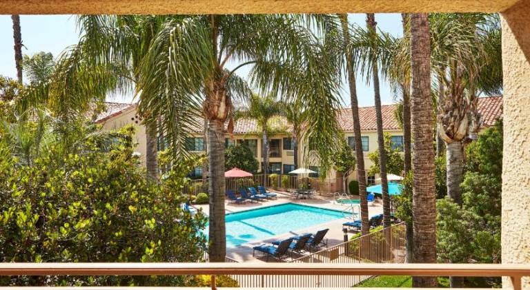 Hilton Garden Inn Valencia at Six Flags — photo 3