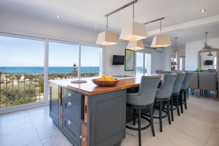 Children-friendly big vacation home with garden, terrace & BBQ | Perfect for remote work | Pets are welcome — photo 3