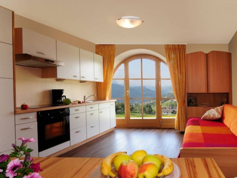 Ferienwohnung in Feldthurns, Villnösser Haltestelle für max. 5 Gäste