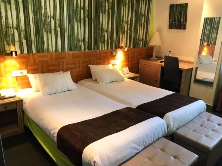 Hotel Aux Sacres Reims, Centre Historique — photo 2