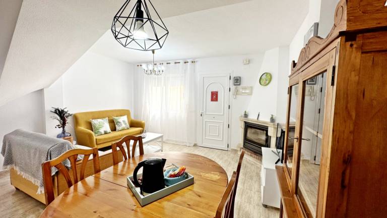Rental apartment with patio, barbecue & pool — photo 3