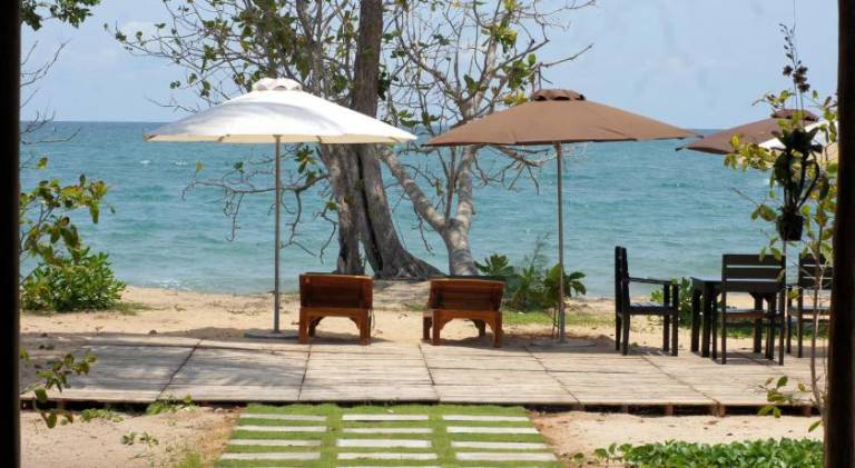 Gold Sand Beach Bungalow — photo 2