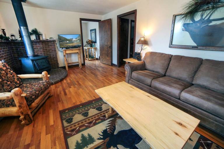 Cabin with private pool — photo 5