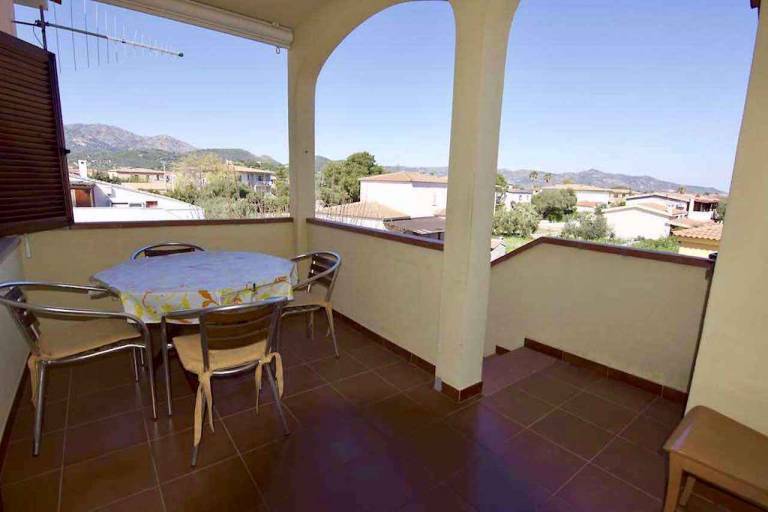 Holiday apartment with patio — photo 2