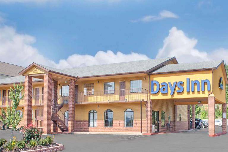 Days Inn by Wyndham Fayetteville in Fayetteville, AR