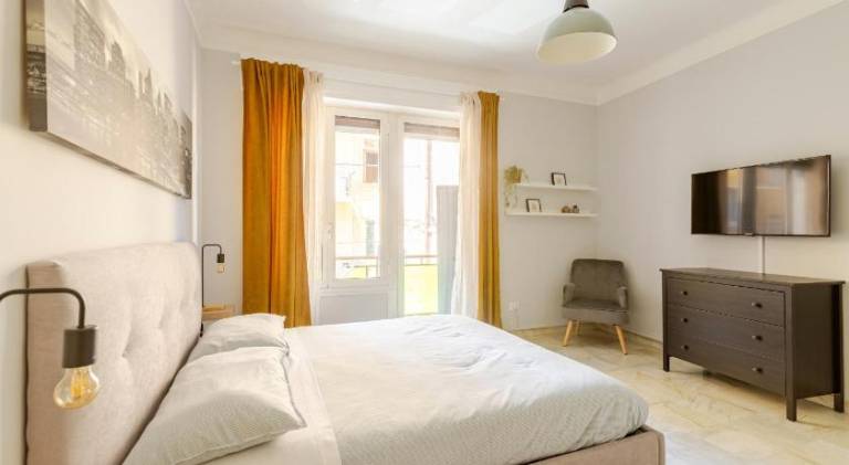 Holiday apartment with 2 rooms for 4 persons in Sanremo