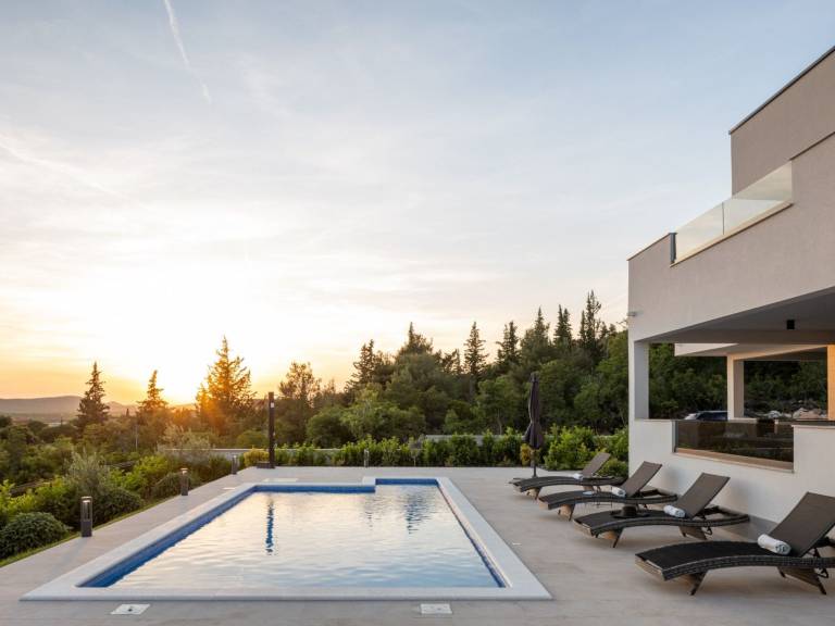 Villa Bura mit Pool und tollem Ausblick — photo 4