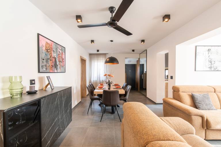 Holiday apartment with private pool, patio & grill in Porec