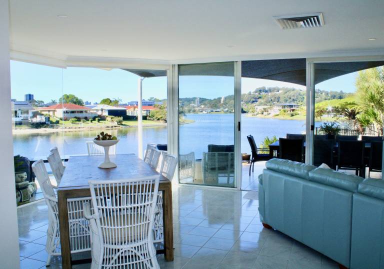 House Burleigh Waters