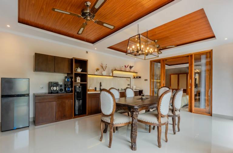 Villa with yard, hot tub & private pool | Good for workation | Pets allowed — photo 3