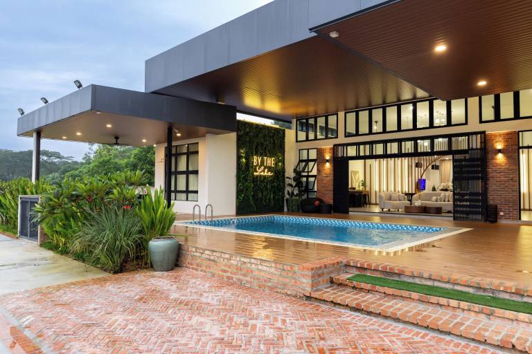 Huis Taman Tasik Semenyih